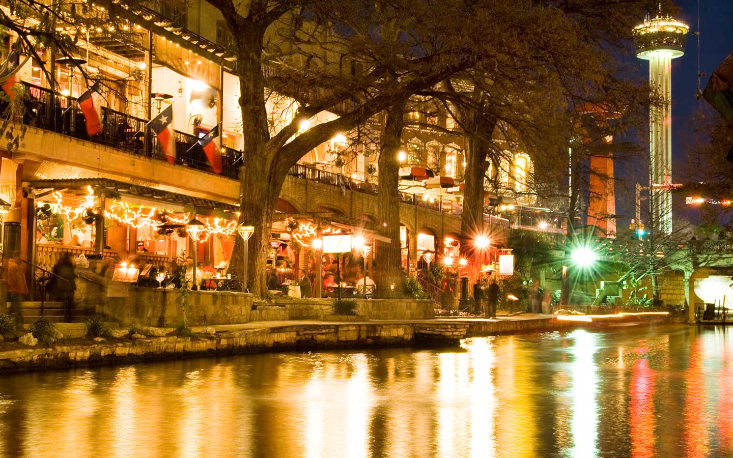 Romantic Getaways in San Antonio :: B&B Riverwalk Vacation Packages