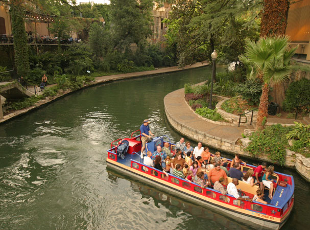 San Antonio river walk hotel